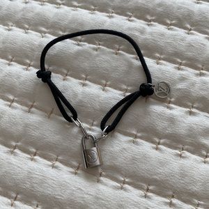 LV LOCKIT BRACELET